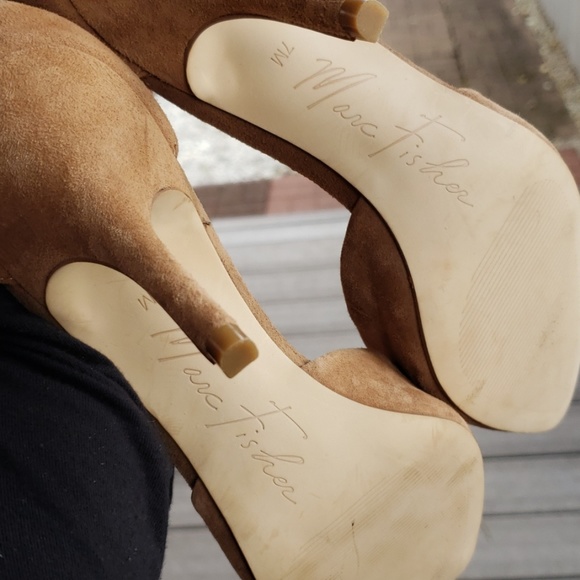 Marc Fisher suade heels size 7 - Picture 4 of 6
